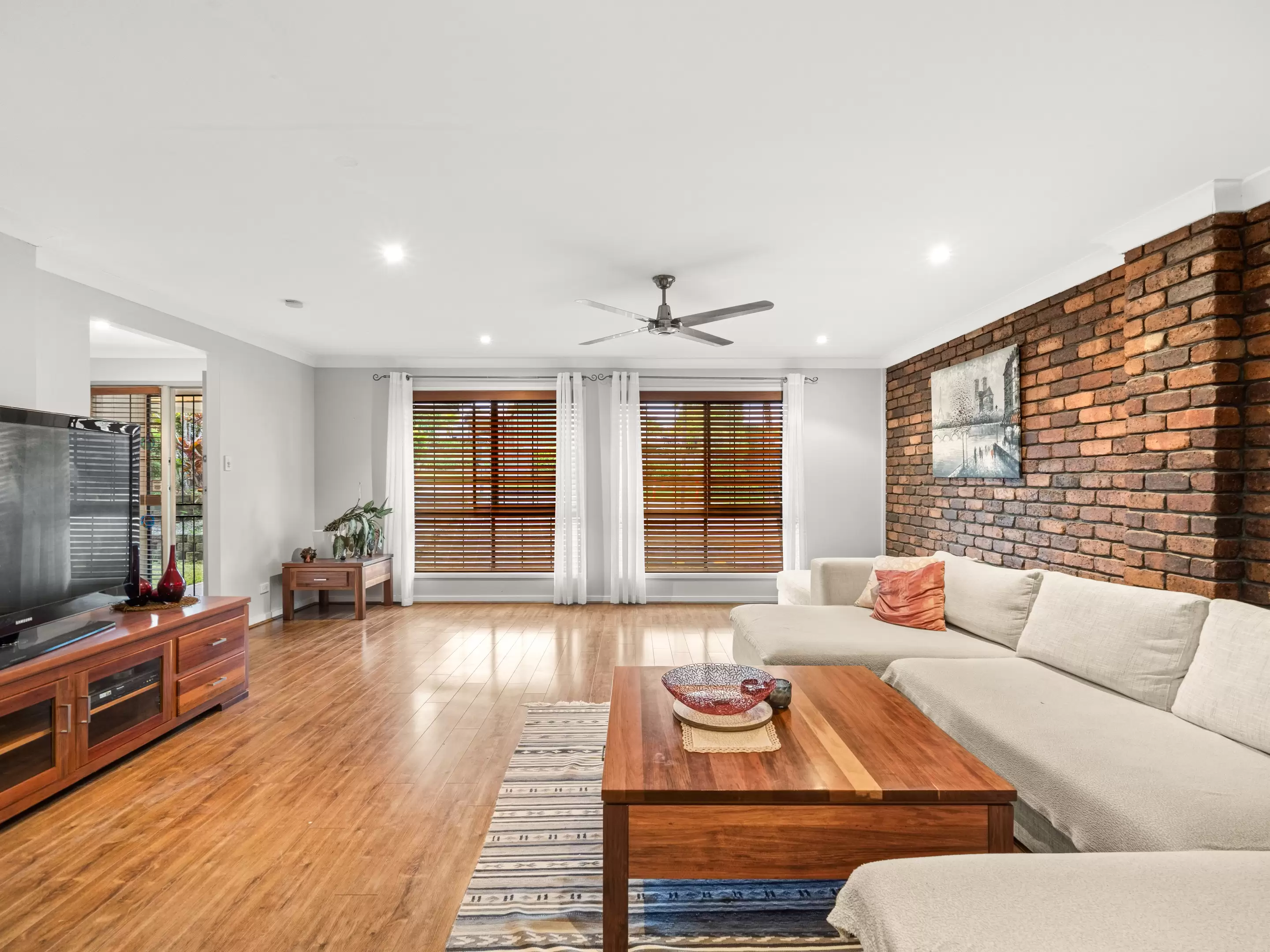 13 Osanna Street, Daisy Hill For Sale by Aurora Property - image 5