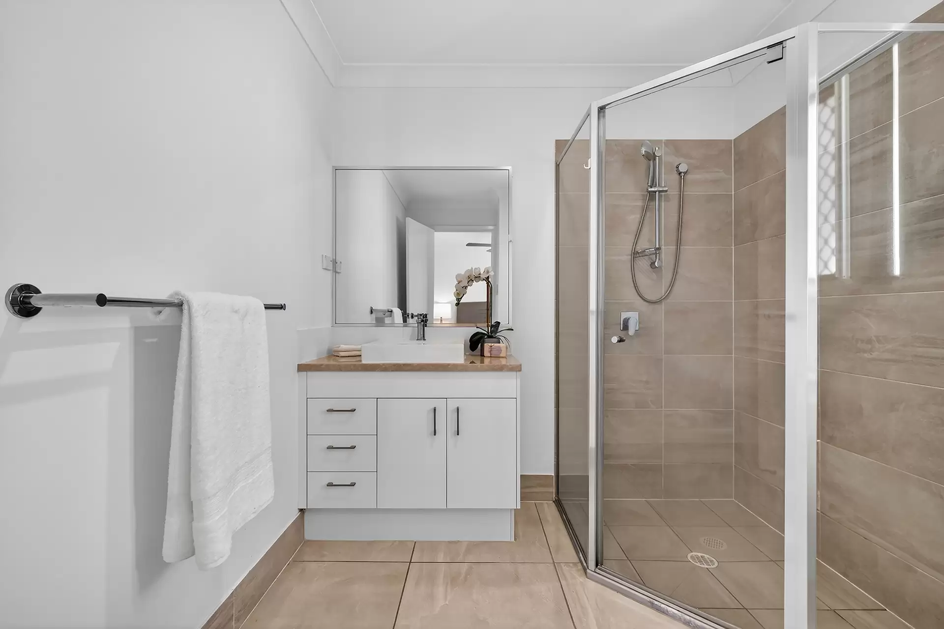 87/80 Coora Street, Wishart Sold by Aurora Property - image 1