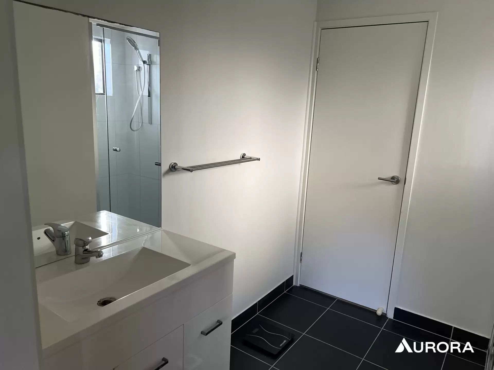 2/29 Ruth Street, Birkdale For Lease by Aurora Property - image 1