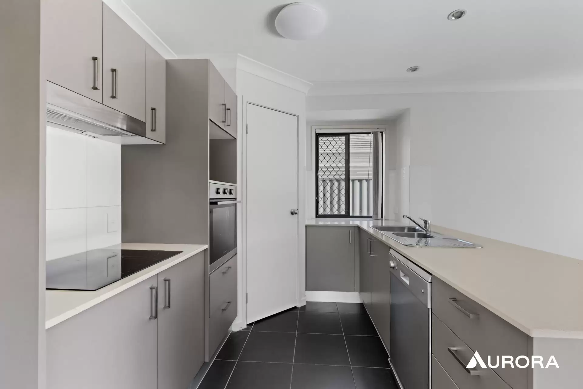 2/29 Ruth Street, Birkdale Leased by Aurora Property - image 1