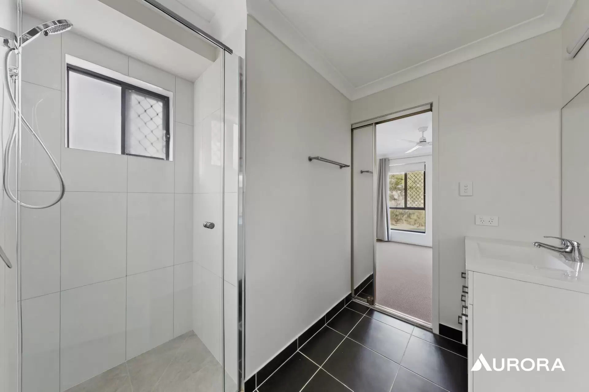 2/29 Ruth Street, Birkdale Leased by Aurora Property - image 1