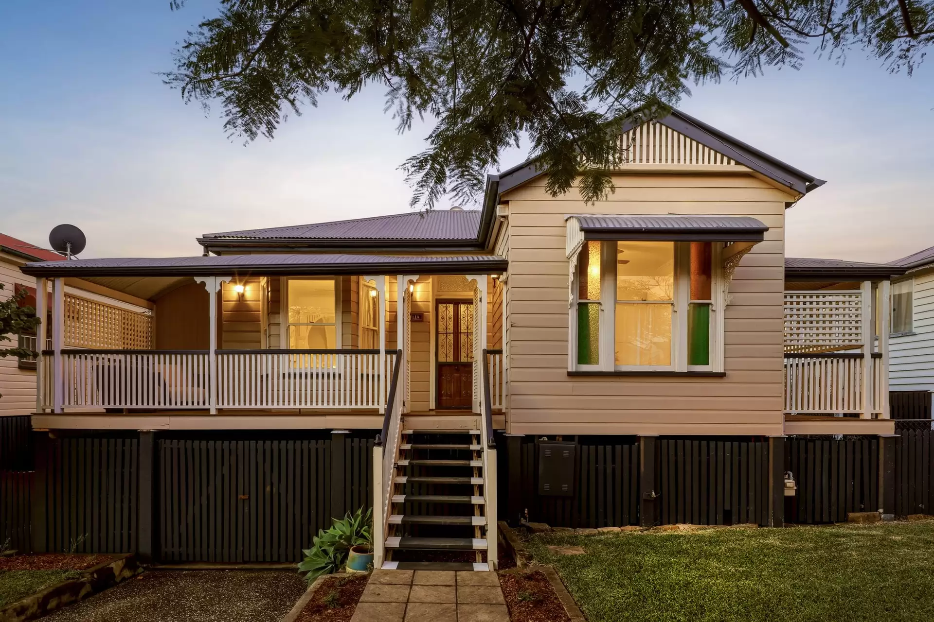 28 Shakespeare Street, Coorparoo Sold by Aurora Property - image 1