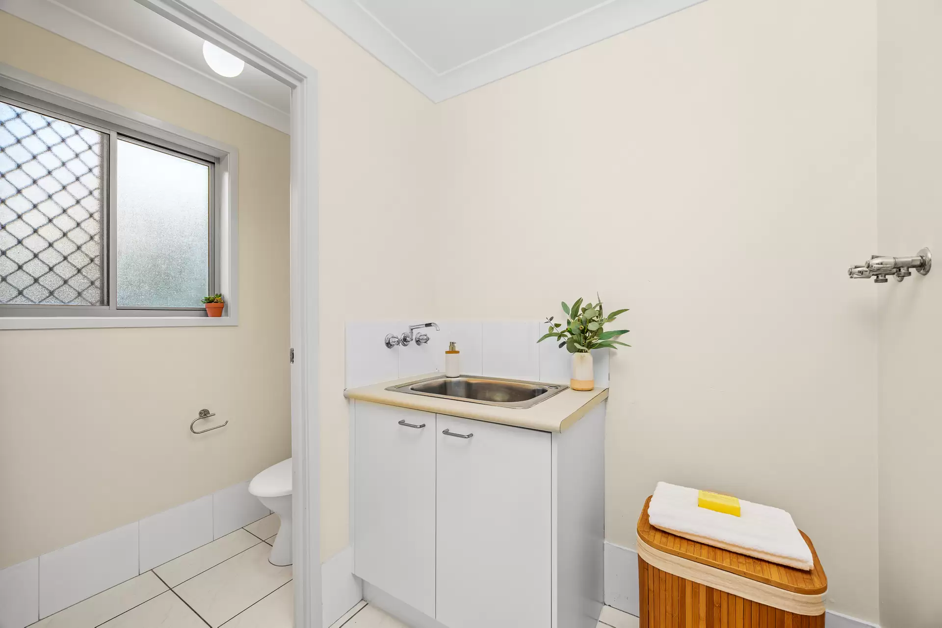 9/17 Fleet Street, Browns Plains Sold by Aurora Property - image 1