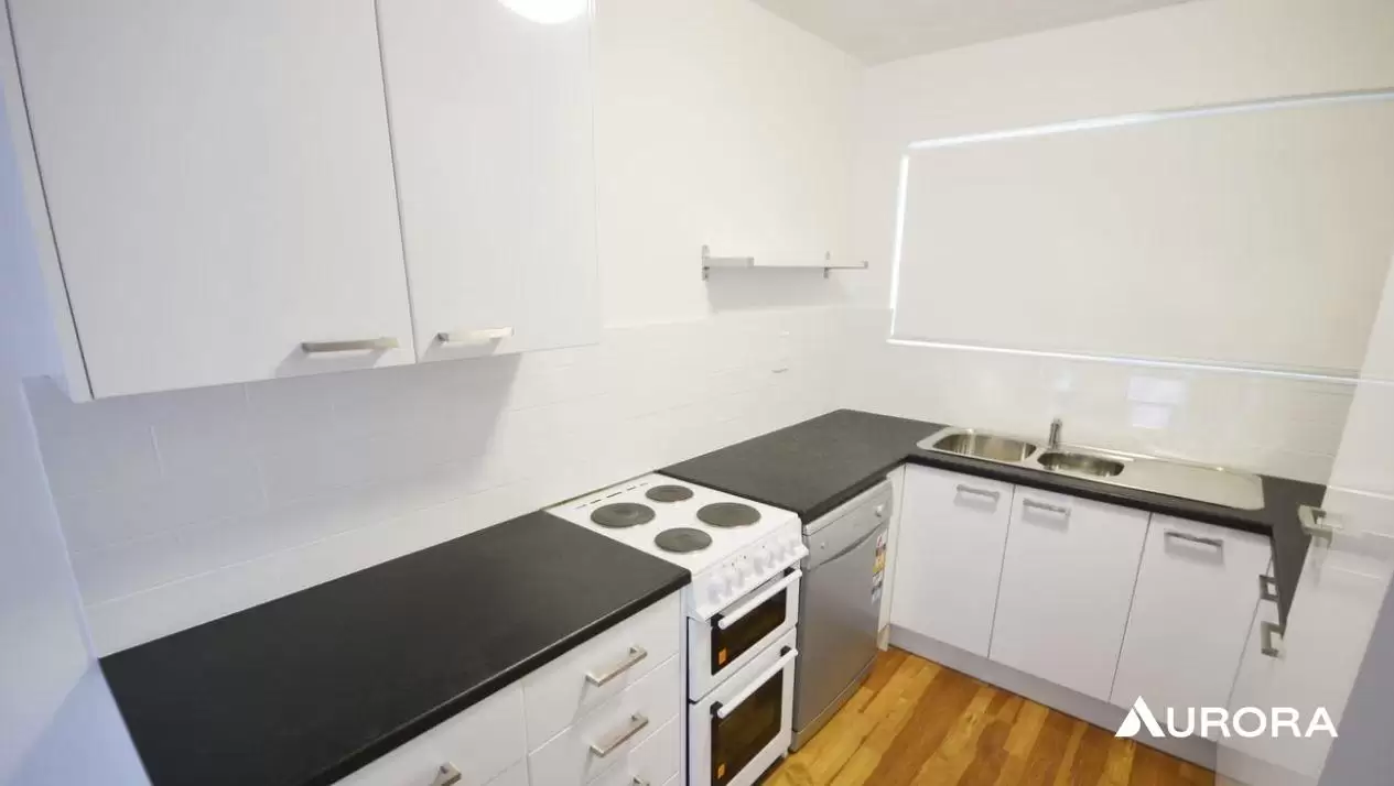 3/72 Heath Street, East Brisbane Leased by Aurora Property - image 3