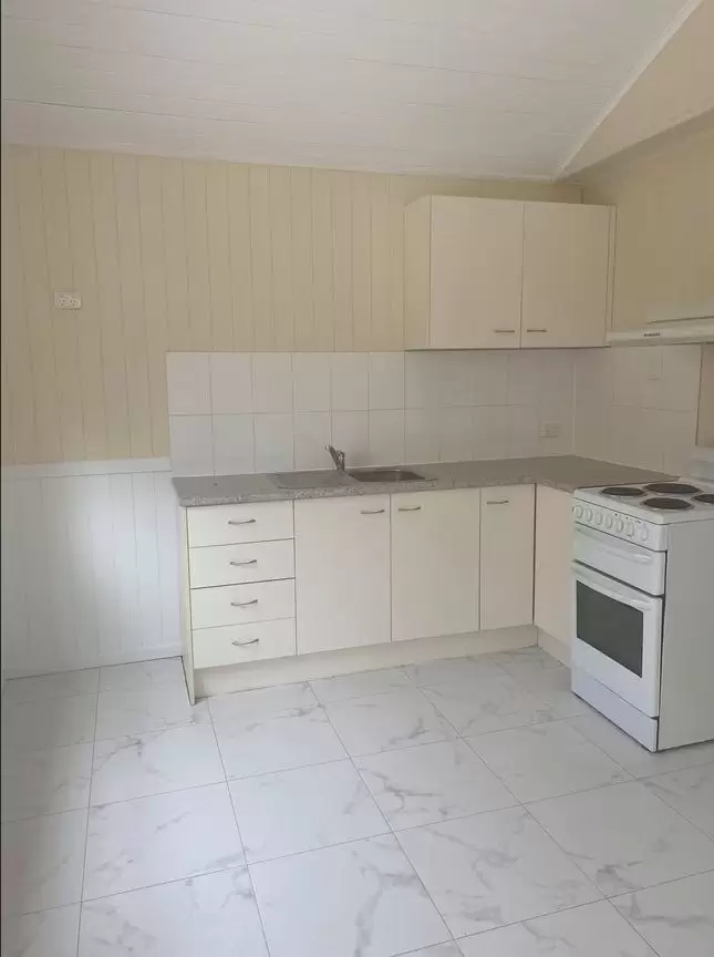 9/10 Pear Street, Greenslopes Leased by Aurora Property - image 3