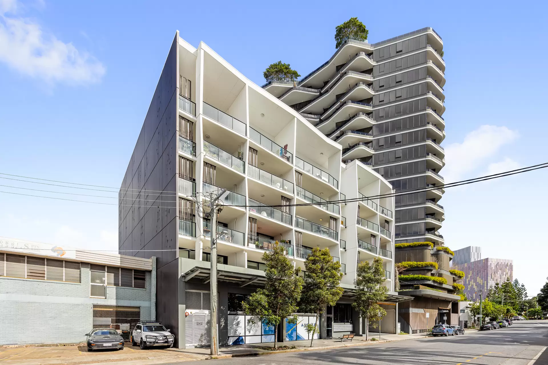 403/21 Nile Street, Woolloongabba Sold by Aurora Property - image 1