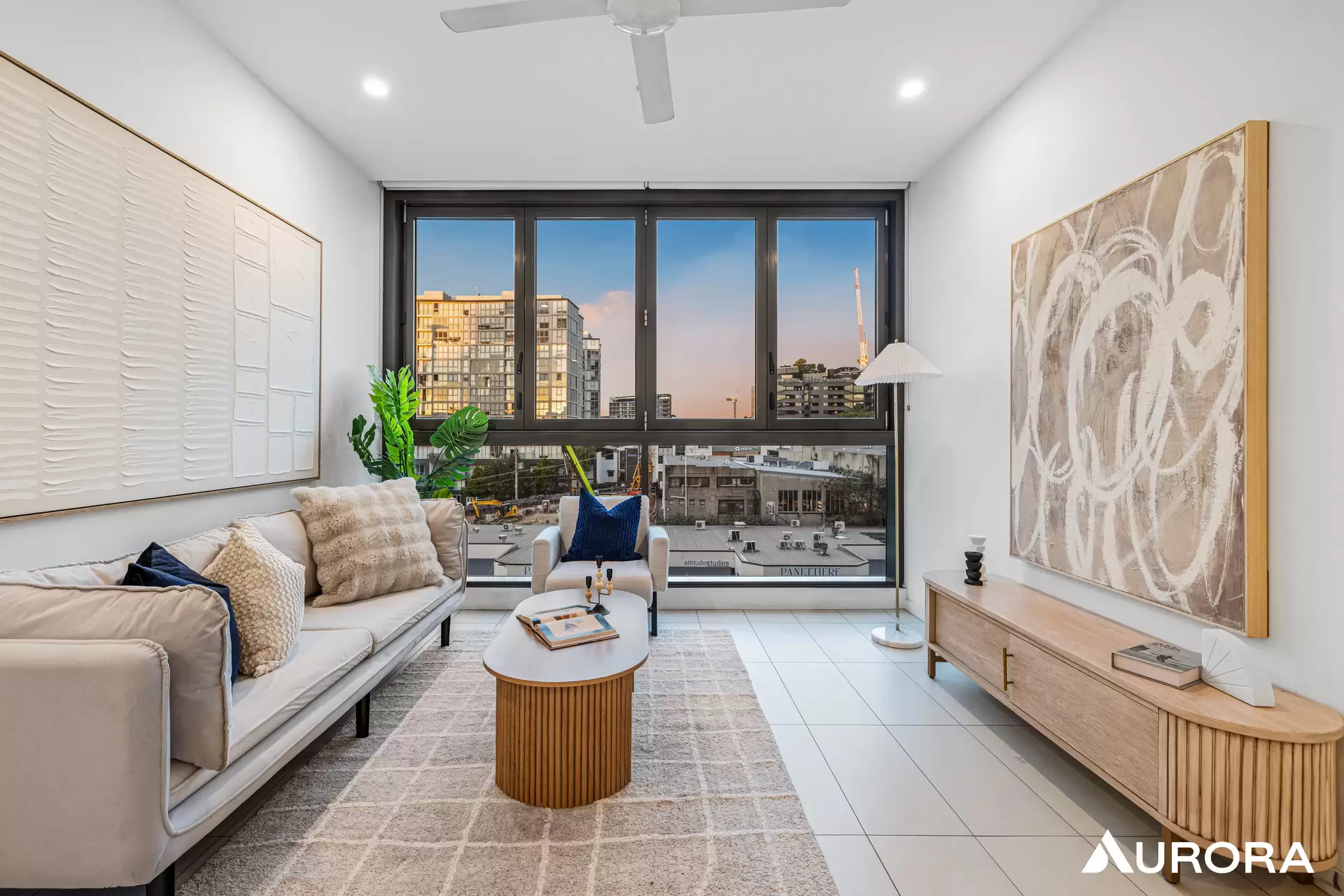 30501/24 Stratton Street, Newstead Sold by Aurora Property - image 1