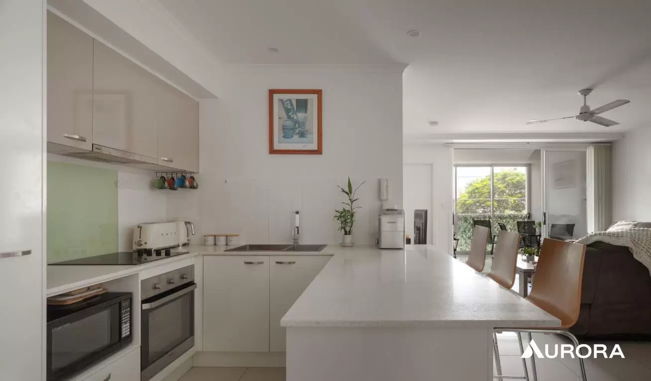 8/275 Cornwall Street, Greenslopes Leased by Aurora Property - image 2