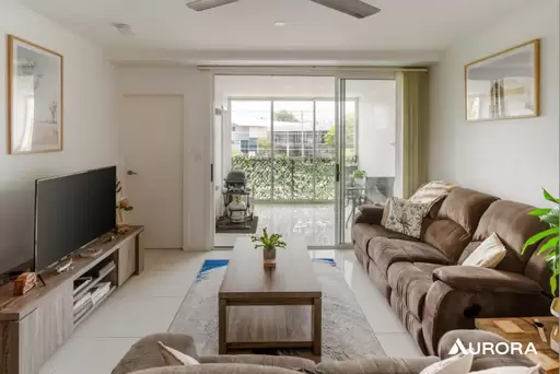 8/275 Cornwall Street, Greenslopes Leased by Aurora Property