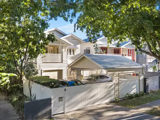 36 Forbes Street, West End Auction by Aurora Property