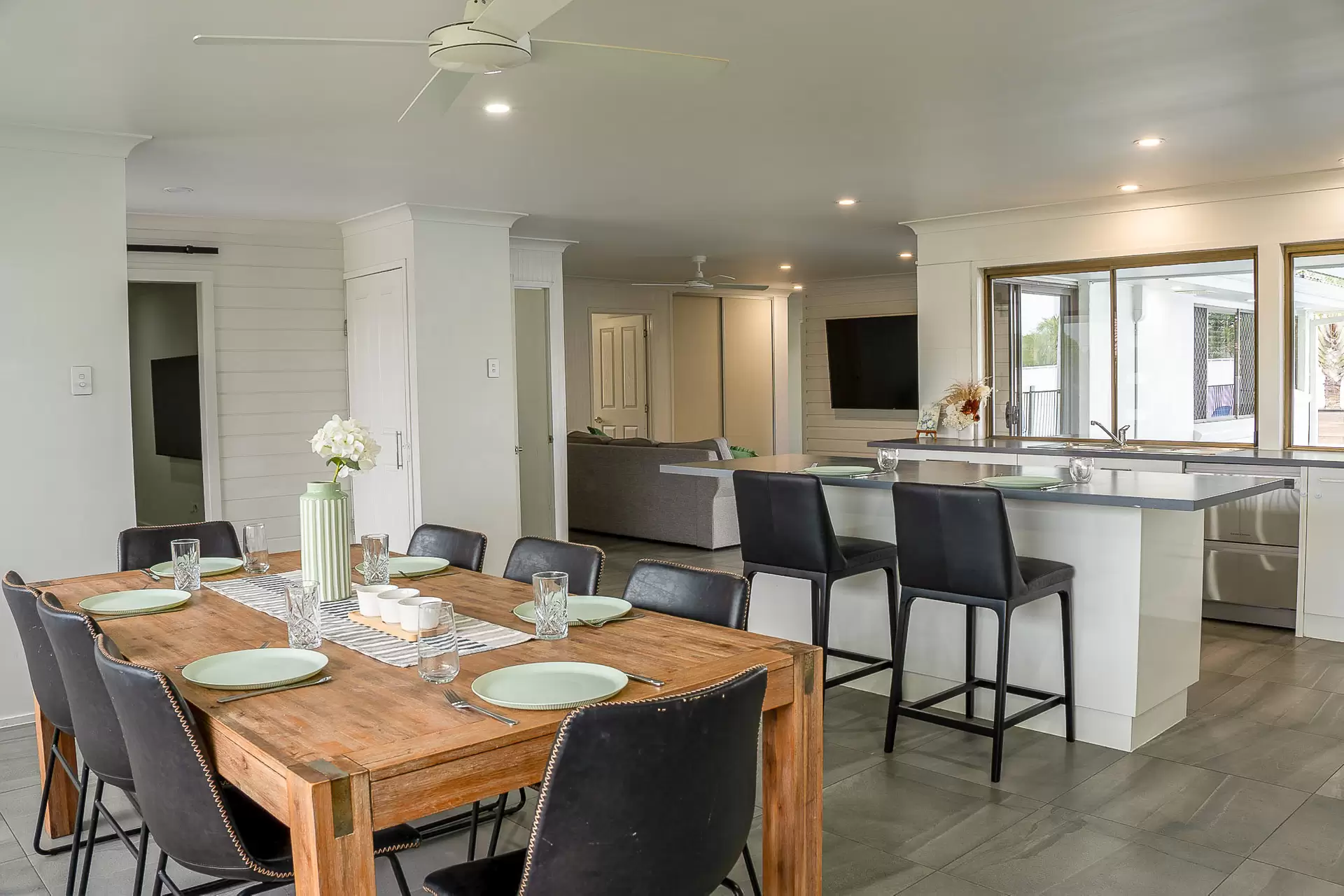 4 Burgallby Road, Springwood Sold by Aurora Property - image 1
