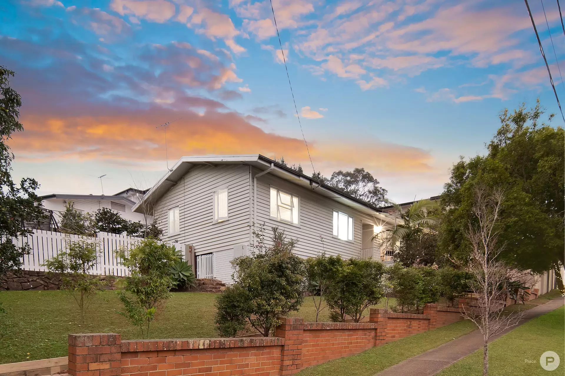 27 Wilgarning Street, Stafford Heights Sold by Aurora Property - image 1