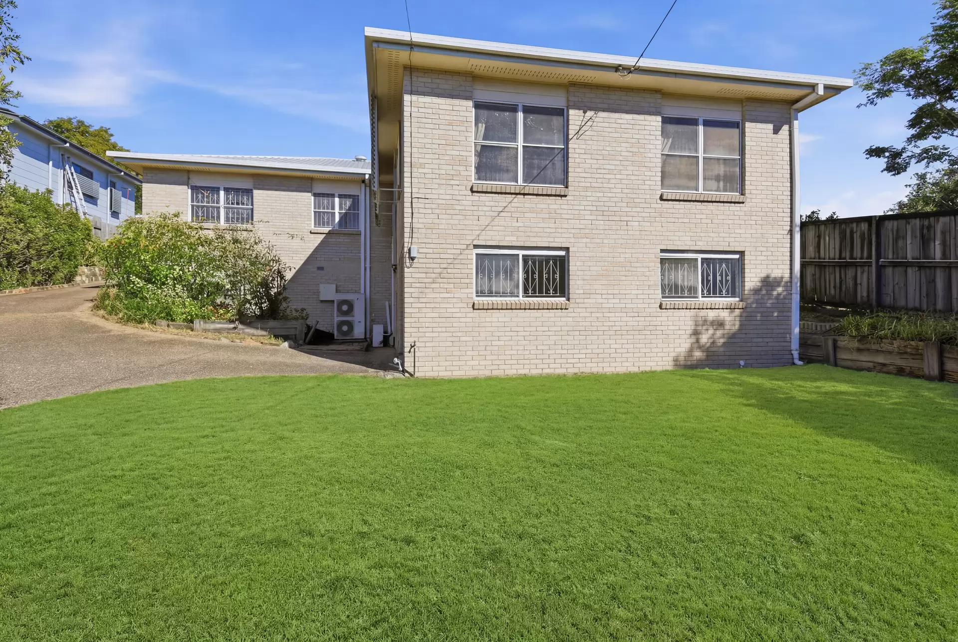 93 Lytton Road, Bulimba Leased by Aurora Property - image 1