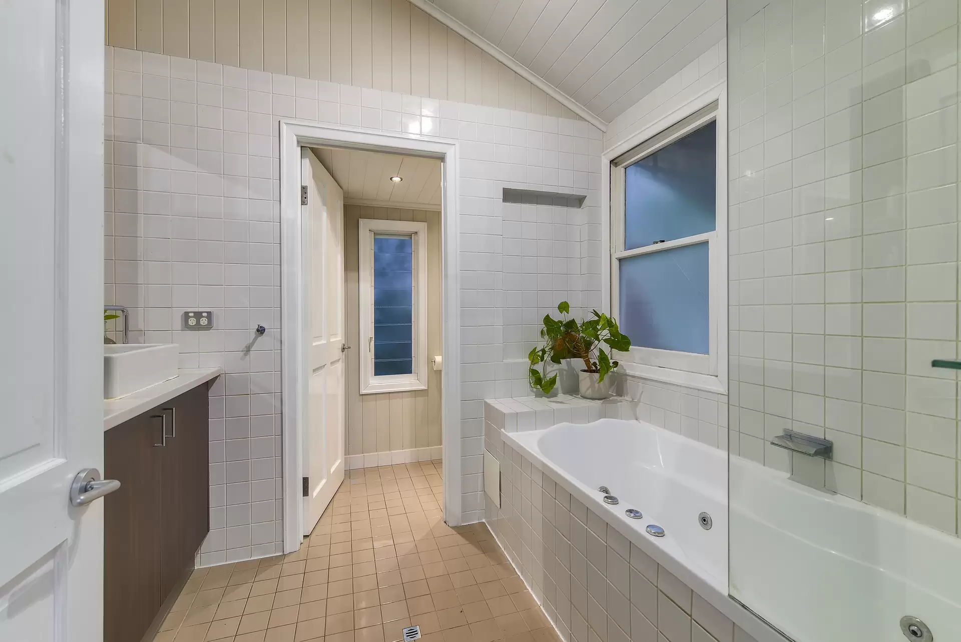 37 Herston Road, Kelvin Grove Sold by Aurora Property - image 1