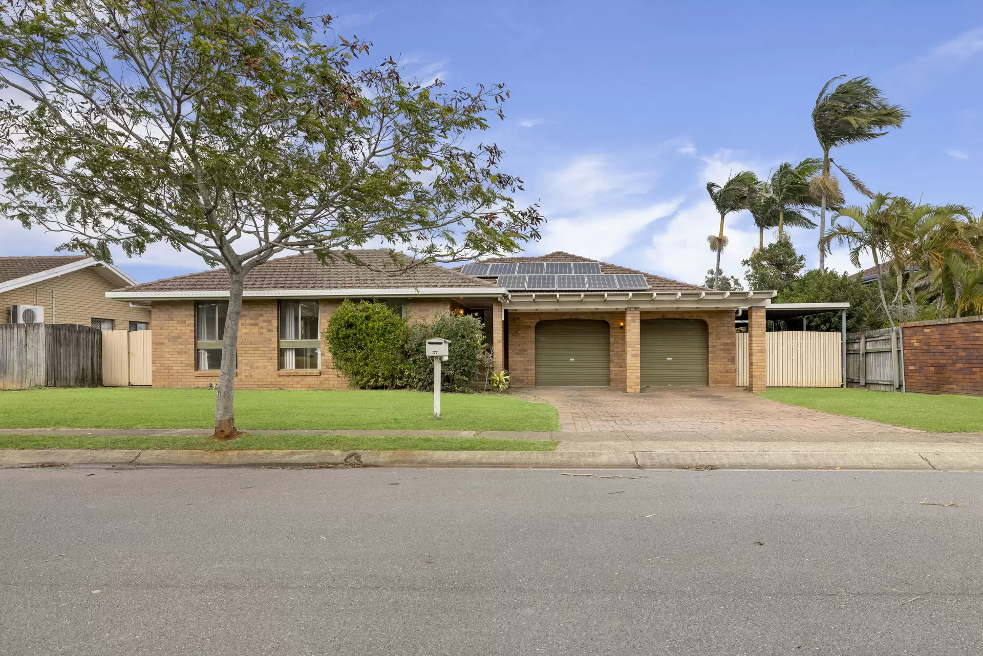 37 Romulus St, Robertson Leased by Aurora Property - image 1
