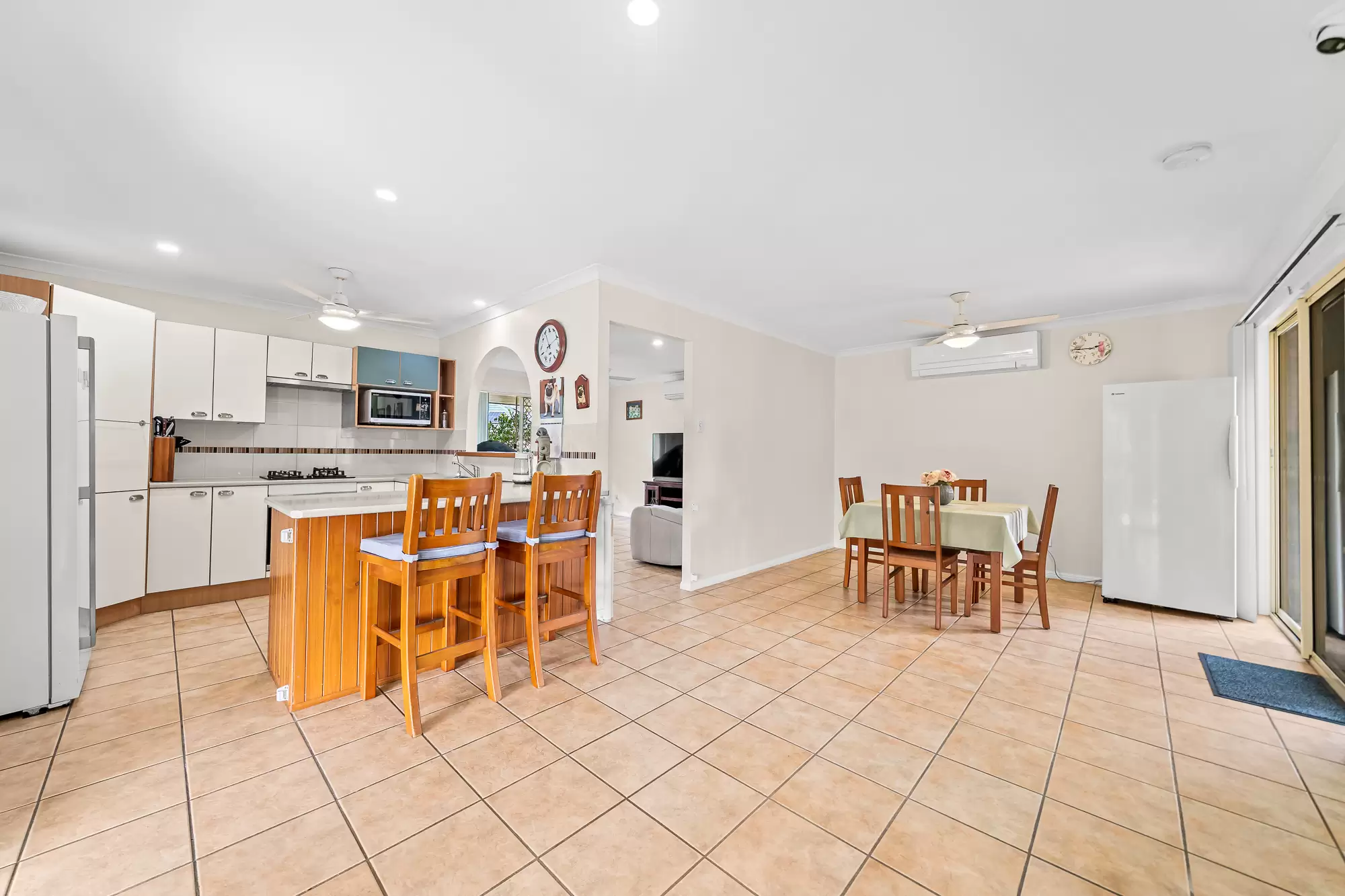 36 Lithfield Place, Loganholme Sold by Aurora Property - image 2