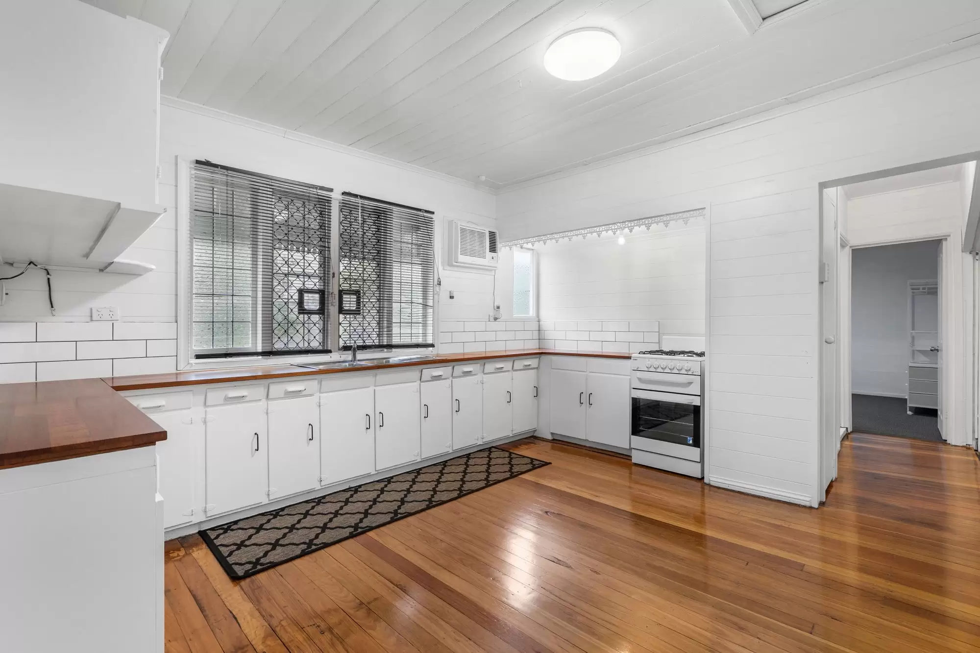 27 Grosvenor Street, Balmoral Leased by Aurora Property - image 4