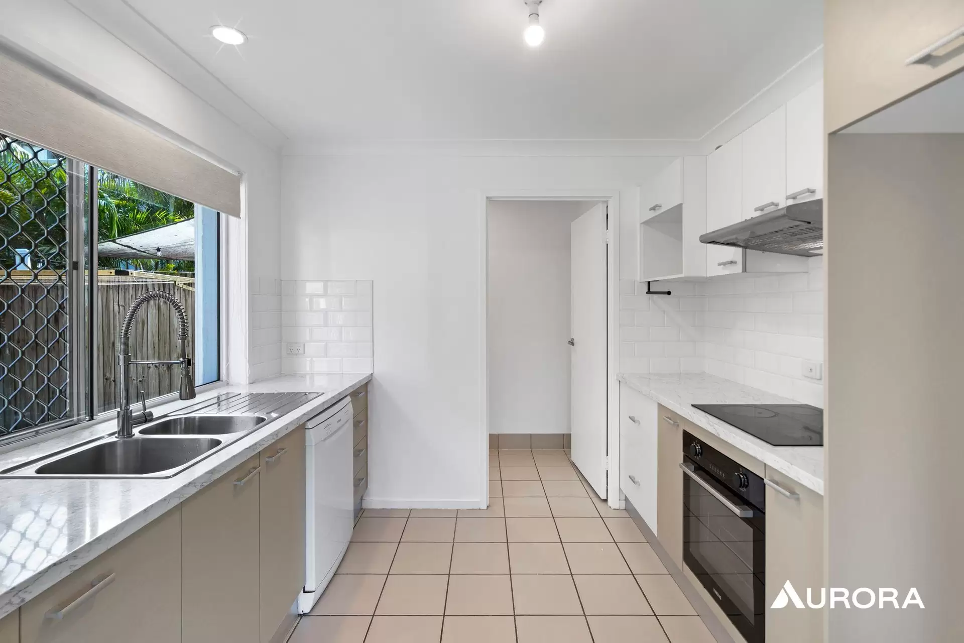 26/83 Dibar Street, Wynnum Leased by Aurora Property - image 1