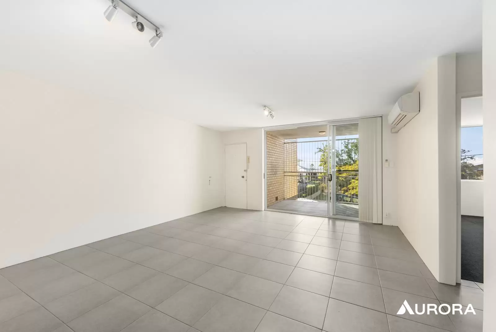 1/19 Balmoral Terrace, East Brisbane Leased by Aurora Property - image 2
