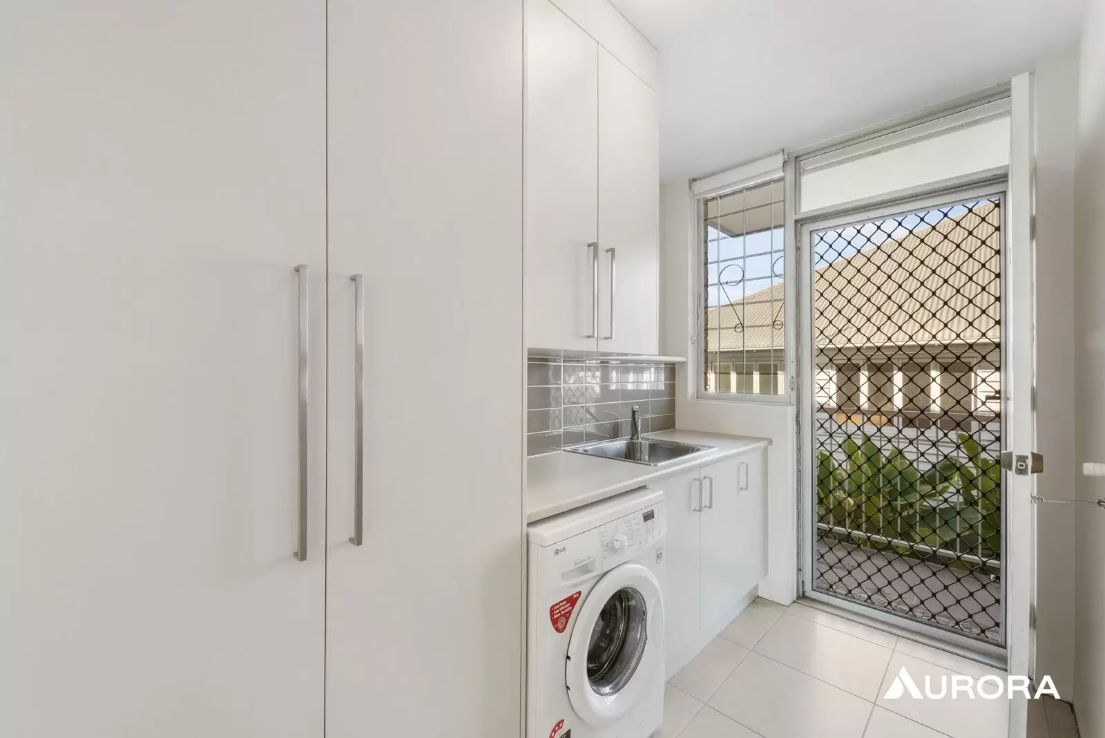 1/19 Balmoral Terrace, East Brisbane Leased by Aurora Property - image 7