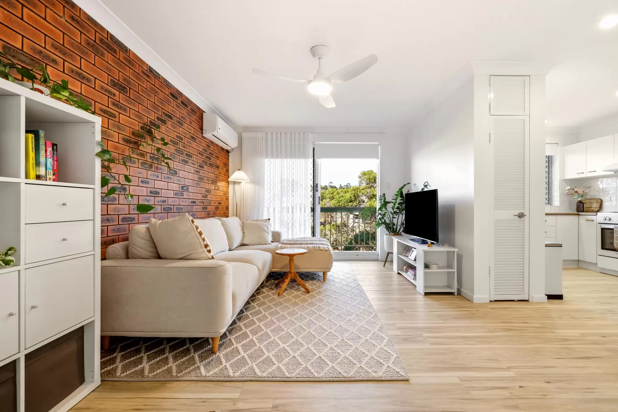 5/27 Norfolk Street, Coorparoo Sold by Aurora Property - image 3