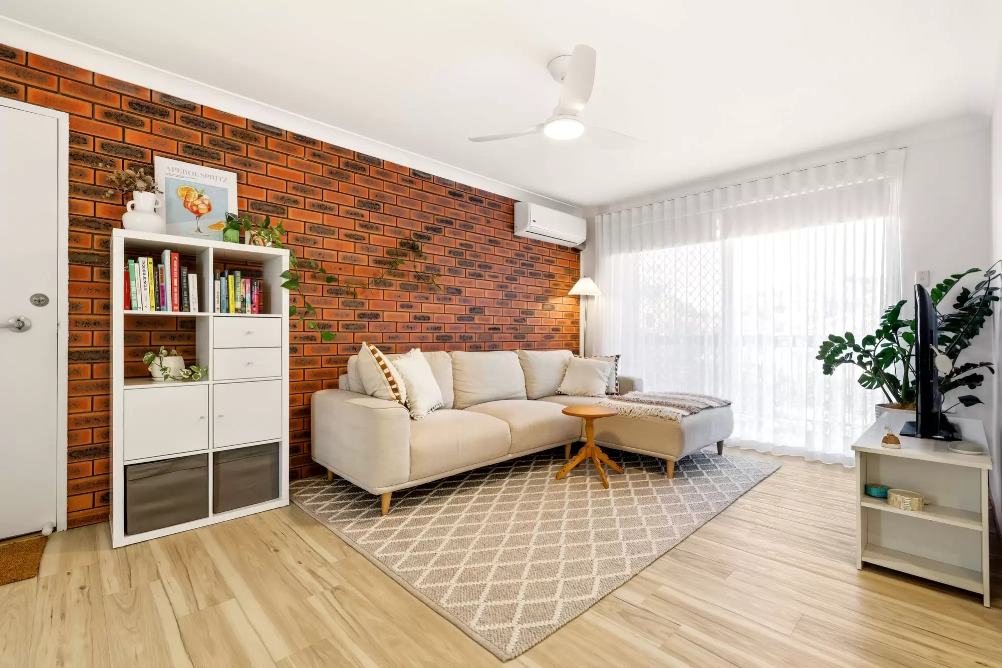 5/27 Norfolk Street, Coorparoo Sold by Aurora Property - image 1