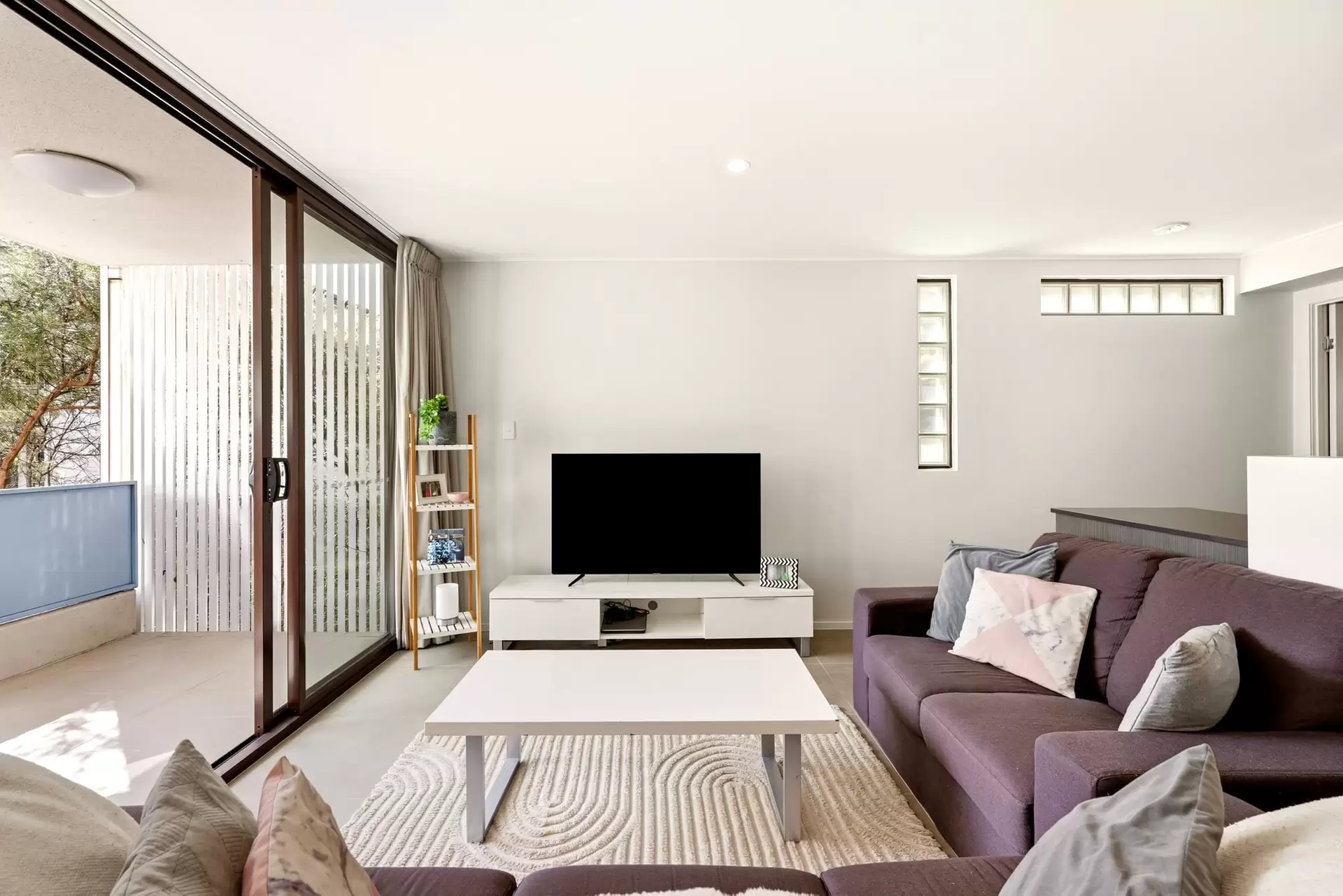 7/62 Richmond Road, Morningside Sold by Aurora Property - image 1