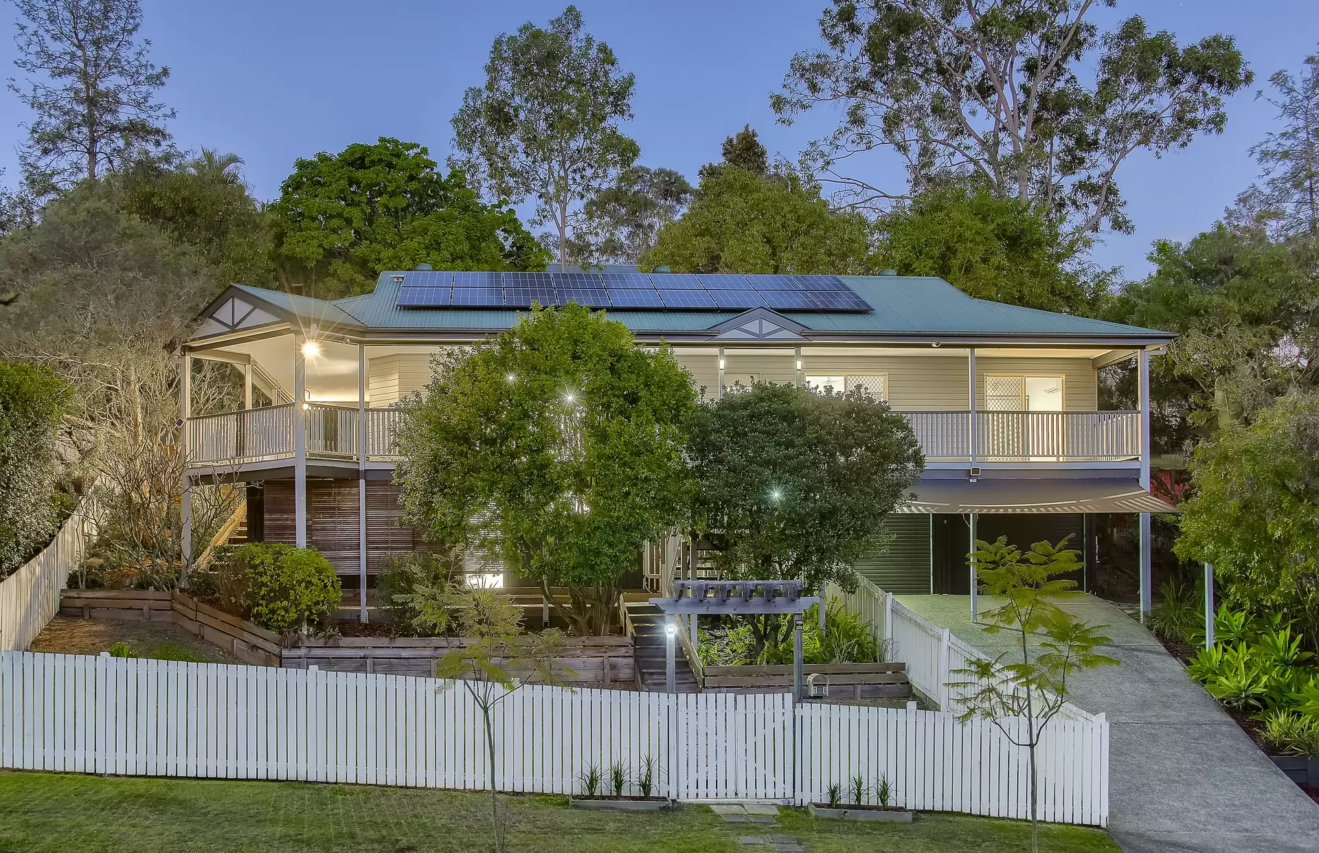 18 Blackwood Drive, Arana Hills Sold by Aurora Property - image 1