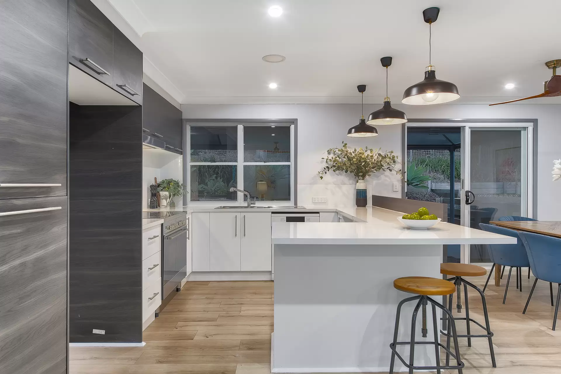 18 Blackwood Drive, Arana Hills Sold by Aurora Property - image 1