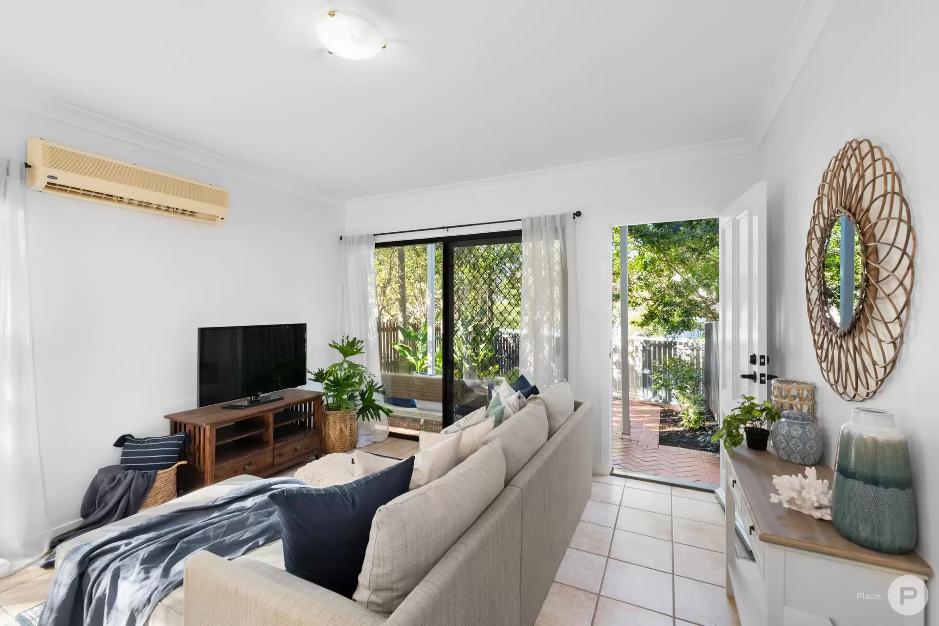 1/12 Seabrook Street, Kedron Sold by Aurora Property - image 1