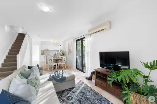 1/12 Seabrook Street, Kedron Sold by Aurora Property