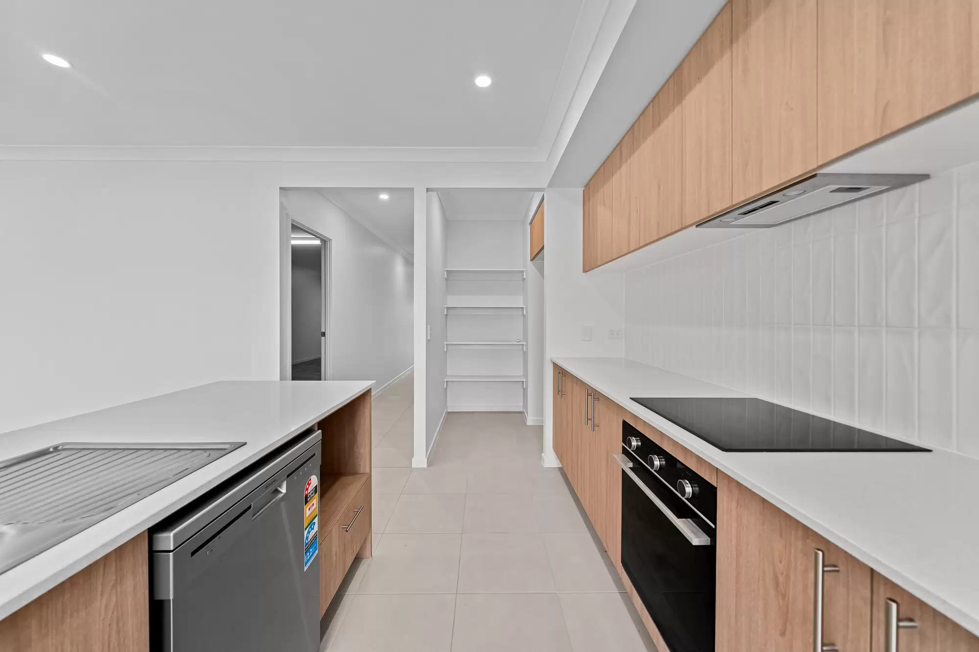 41 Murchison Street, White Rock For Sale by Aurora Property - image 5