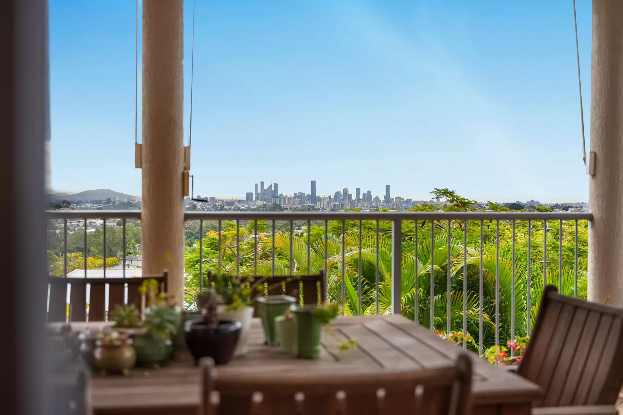 12 Kneale Street, Holland Park West For Sale by Aurora Property - image 2