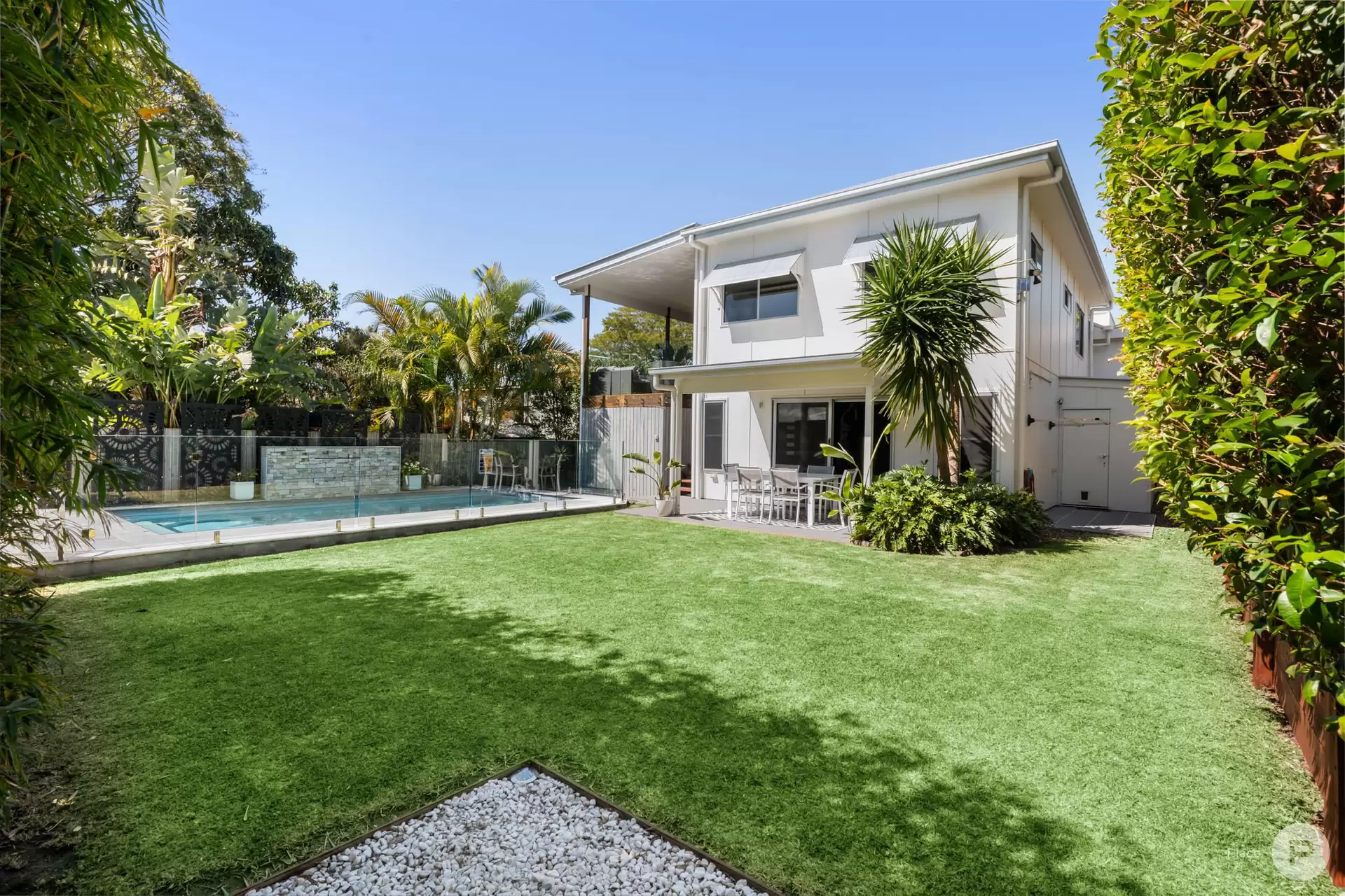 16 Barrhead Street, Wavell Heights Sold by Aurora Property - image 1