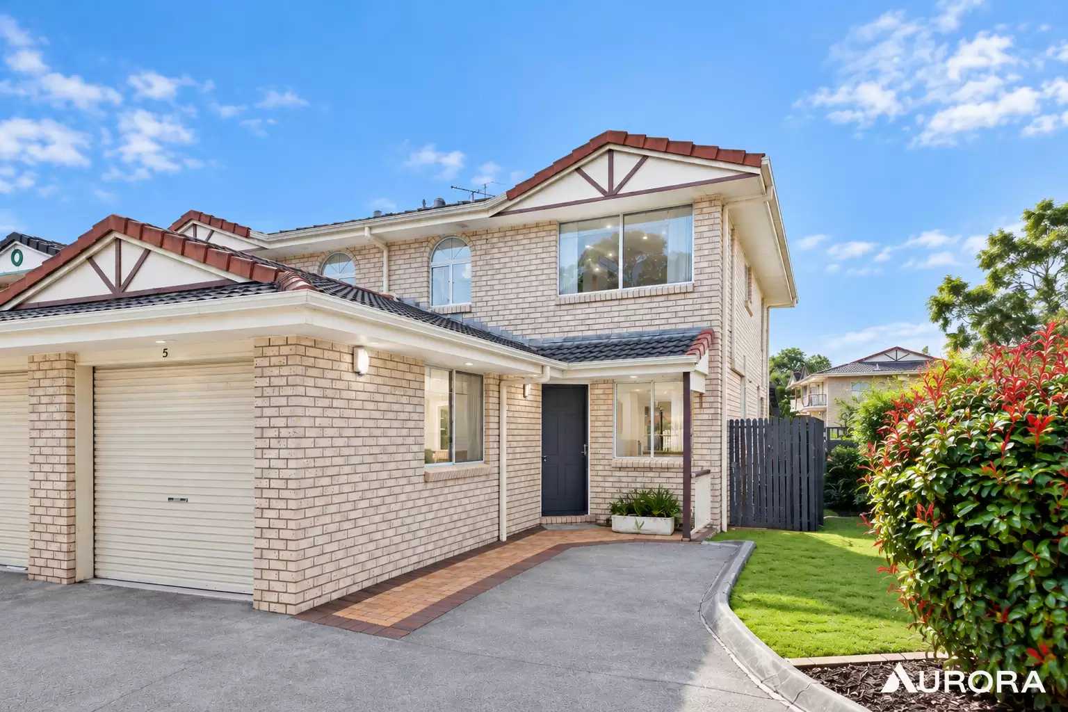 5/10 Lawrence Close, Robertson Leased by Aurora Property - image 1