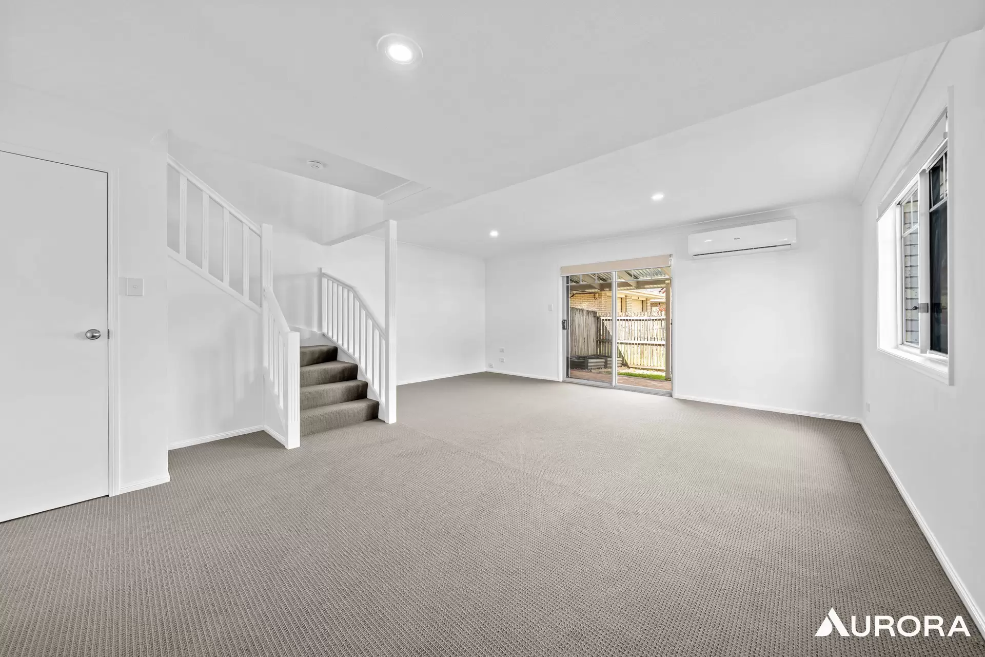 5/10 Lawrence Close, Robertson Leased by Aurora Property - image 1