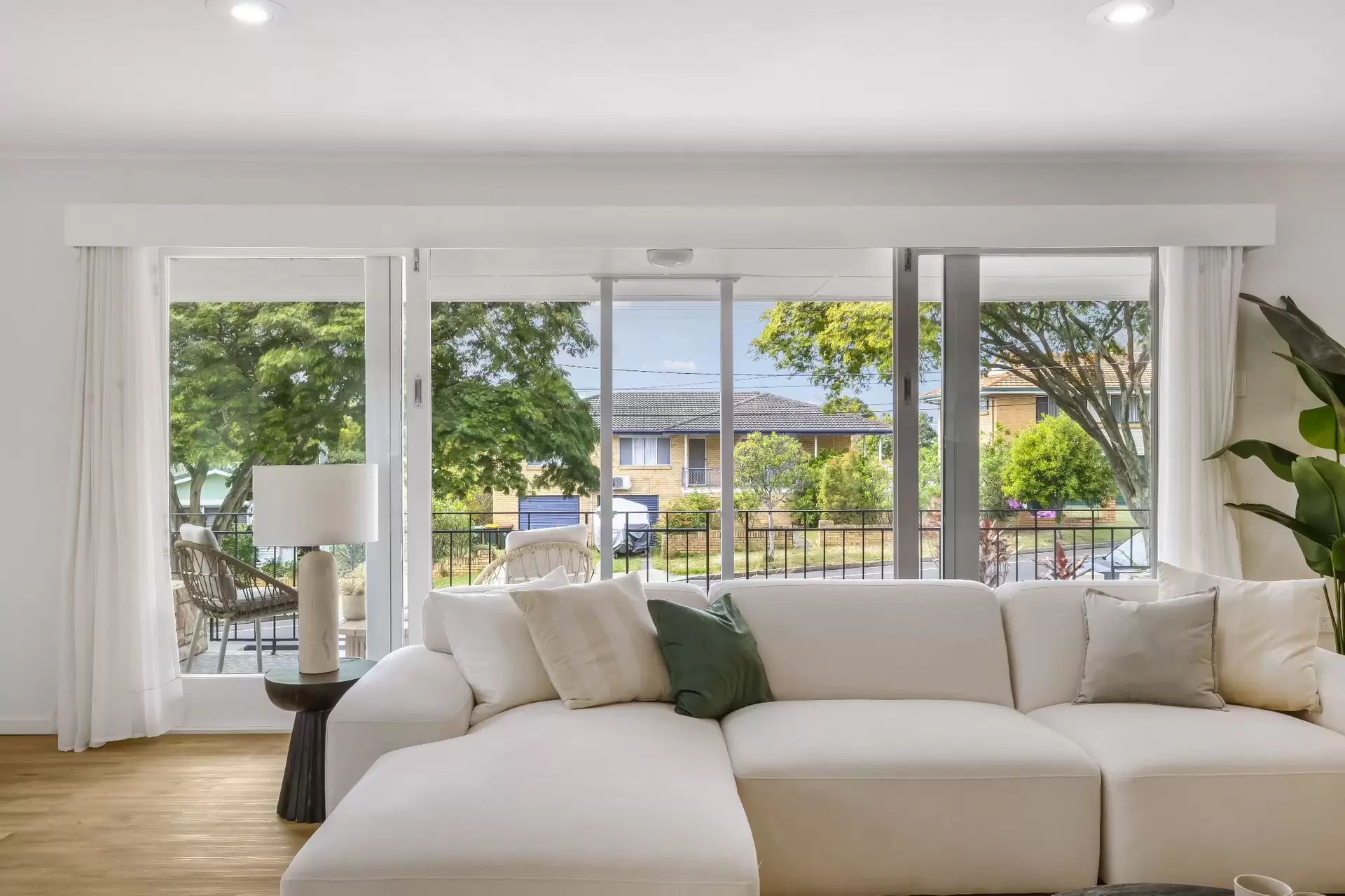 34 Cresthaven Drive, Mansfield For Sale by Aurora Property - image 1