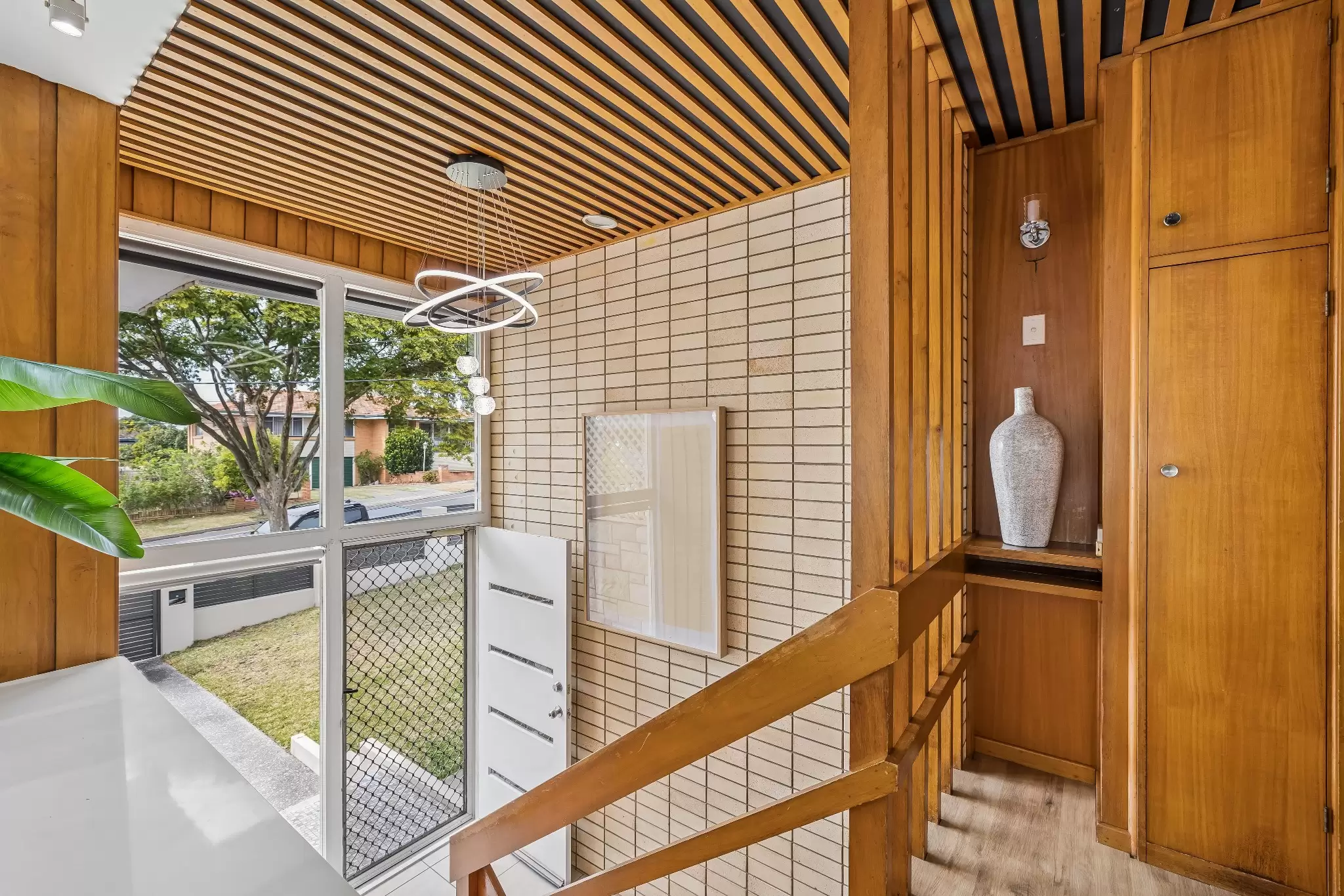 34 Cresthaven Drive, Mansfield For Sale by Aurora Property - image 2