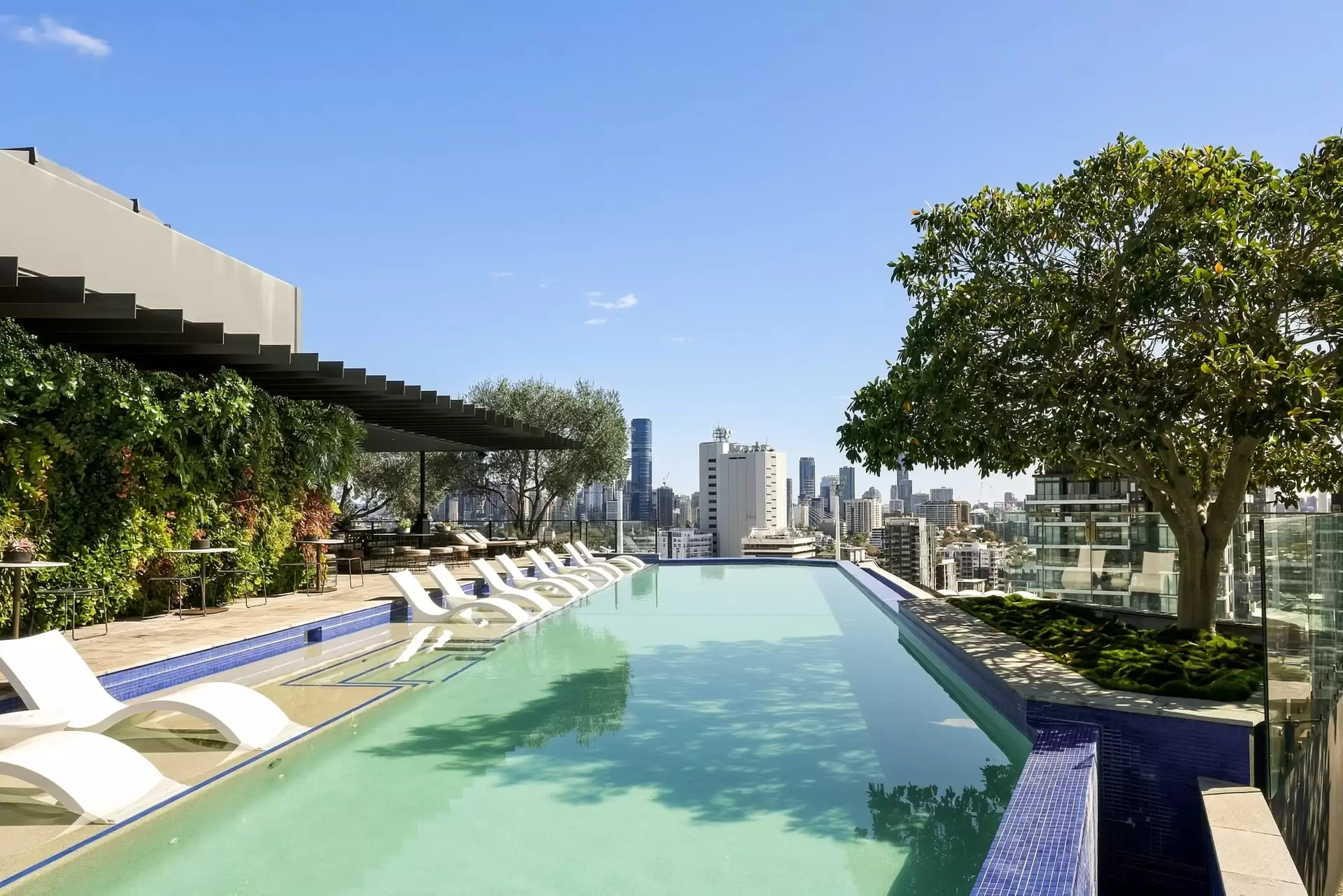 905/62 Logan Road, Woolloongabba For Sale by Aurora Property - image 1