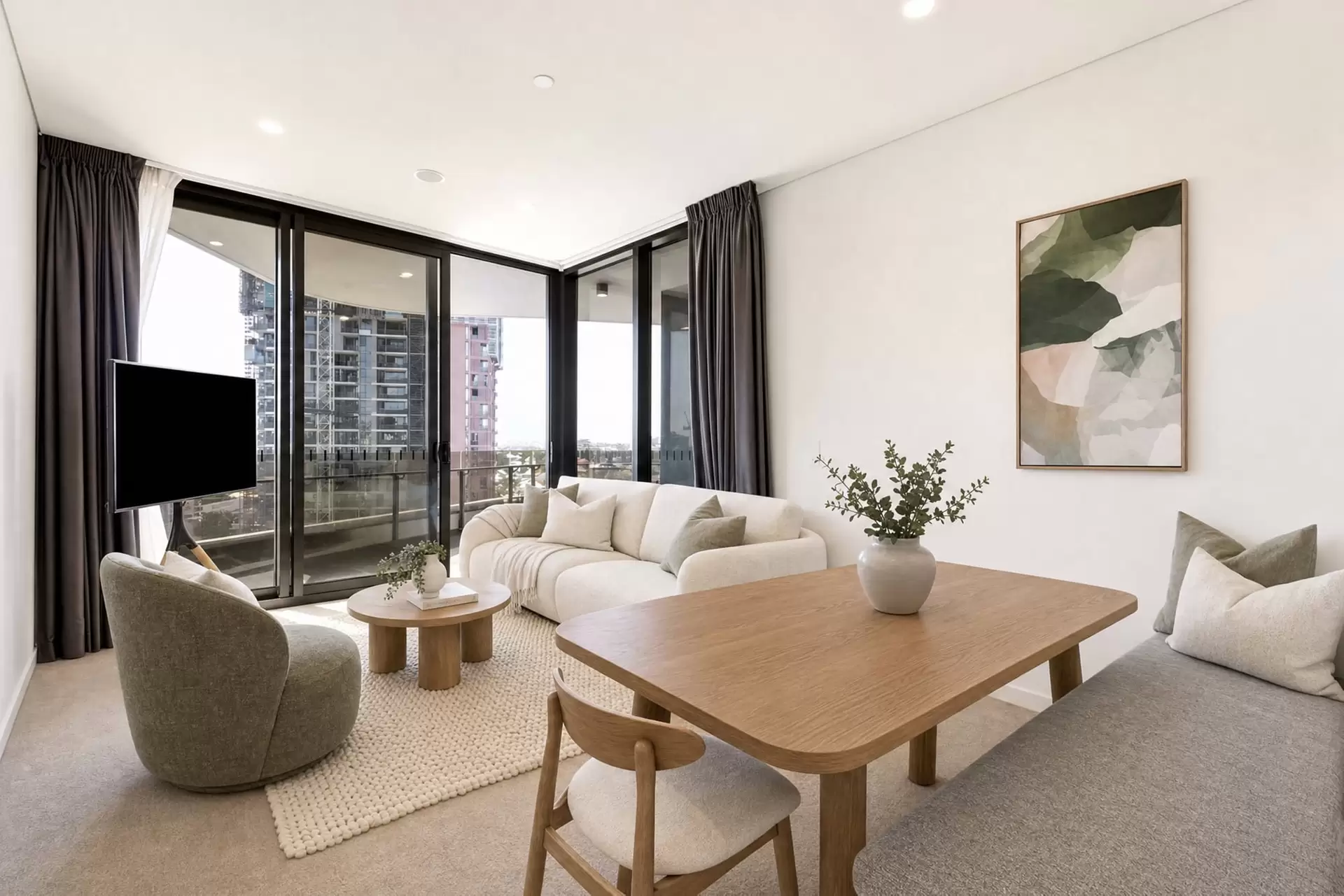 905/62 Logan Road, Woolloongabba For Sale by Aurora Property - image 1