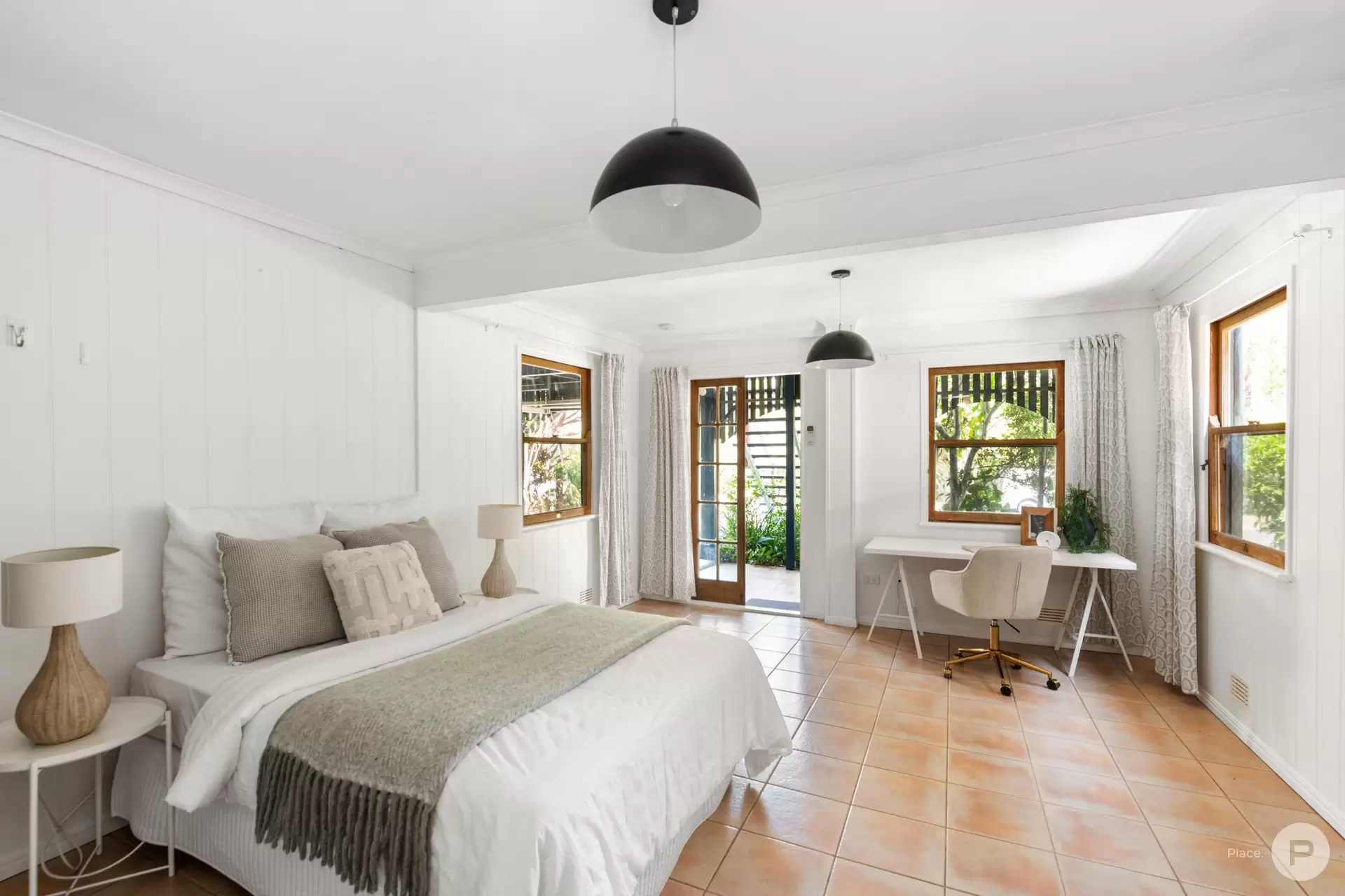 130 Bellevue Avenue, Gaythorne Sold by Aurora Property - image 1