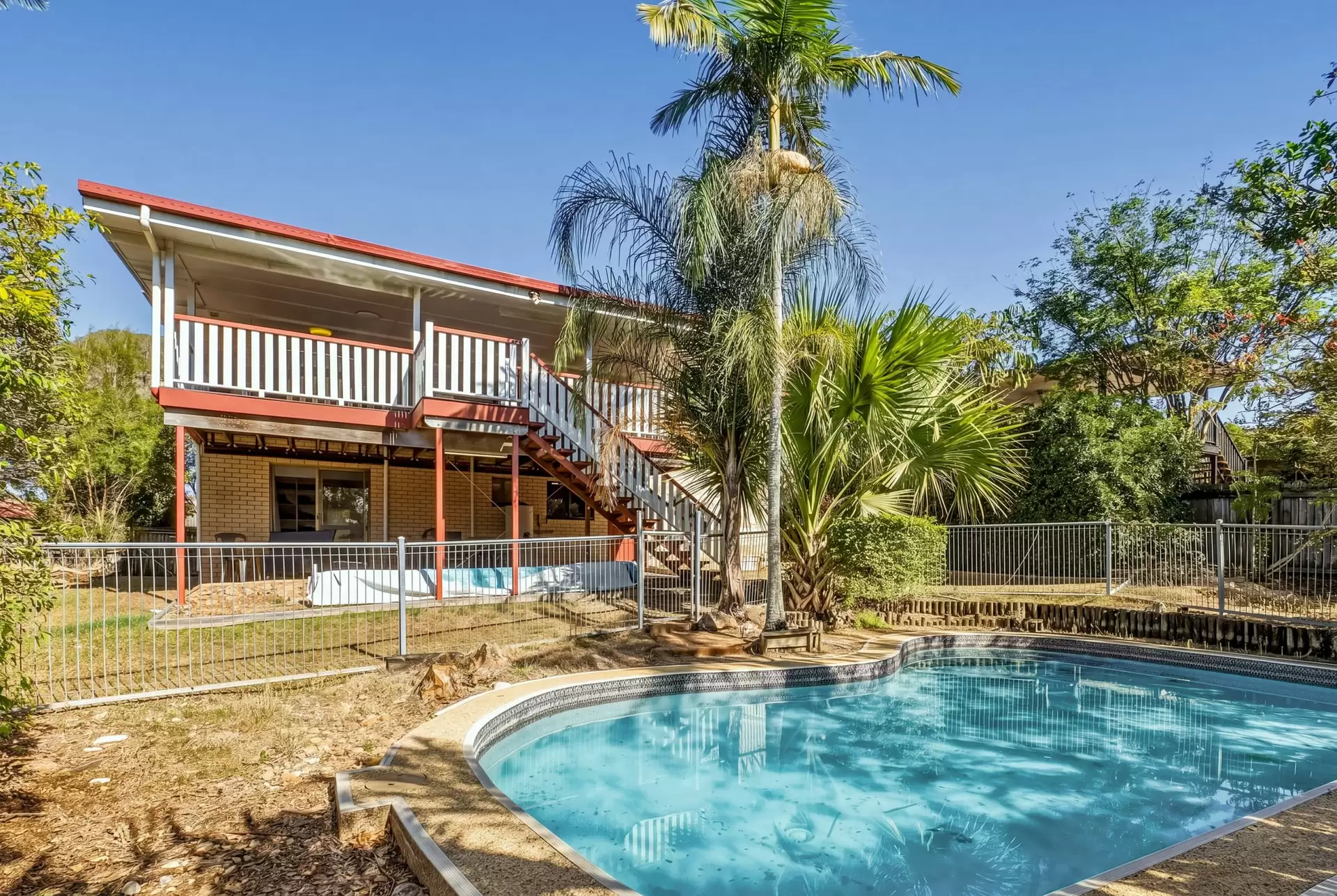 5 Whitecastle Street, Carindale For Sale by Aurora Property - image 1