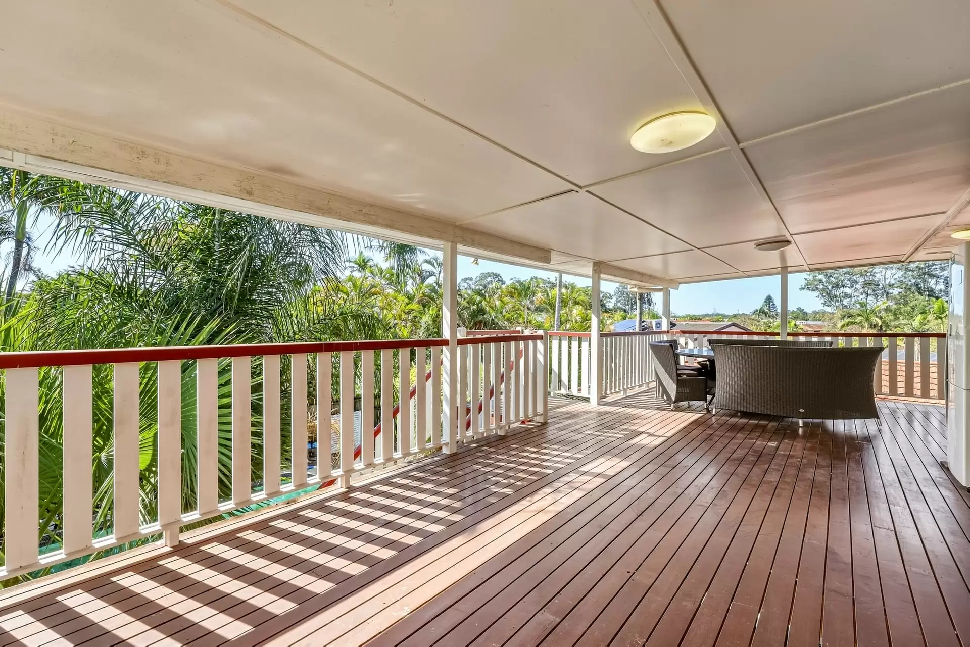 5 Whitecastle Street, Carindale For Sale by Aurora Property - image 1