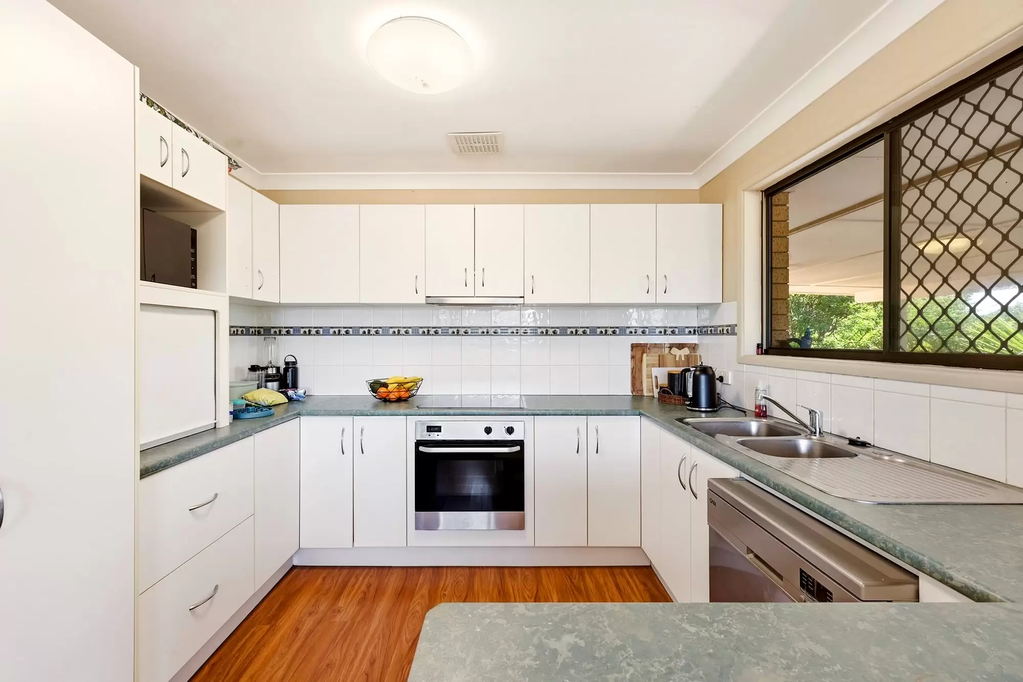 5 Whitecastle Street, Carindale For Sale by Aurora Property - image 5