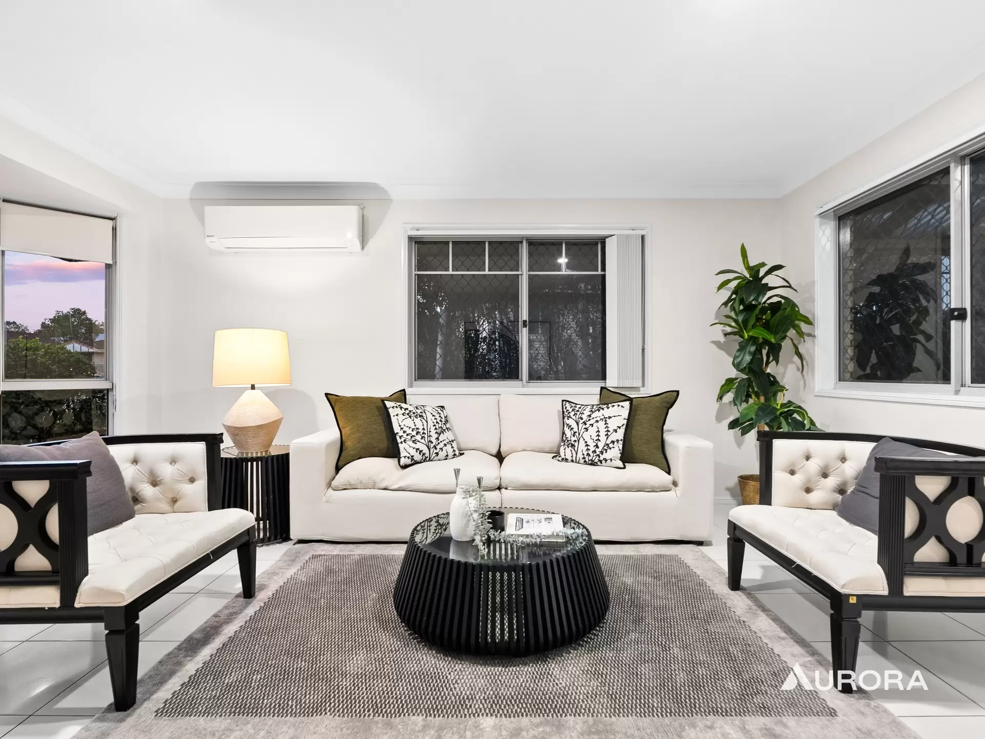 17/10 Lawrence Close, Robertson For Sale by Aurora Property - image 1