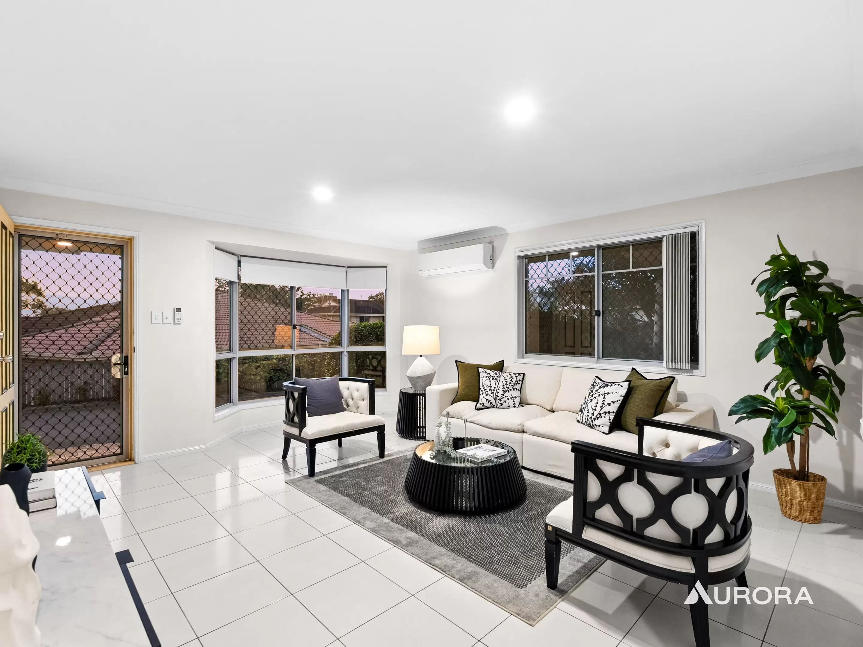 17/10 Lawrence Close, Robertson For Sale by Aurora Property - image 3