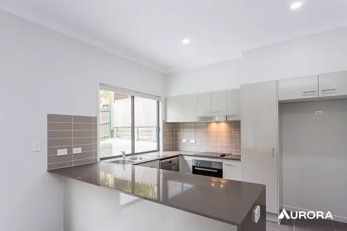 3/3 Newton Street, Coorparoo Leased by Aurora Property - image 4