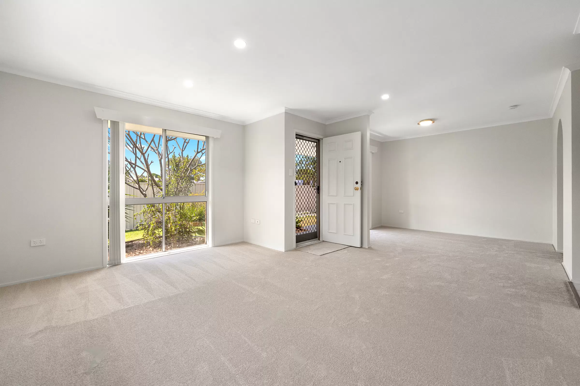 107 Bridgnorth Street, Carindale For Sale by Aurora Property - image 5