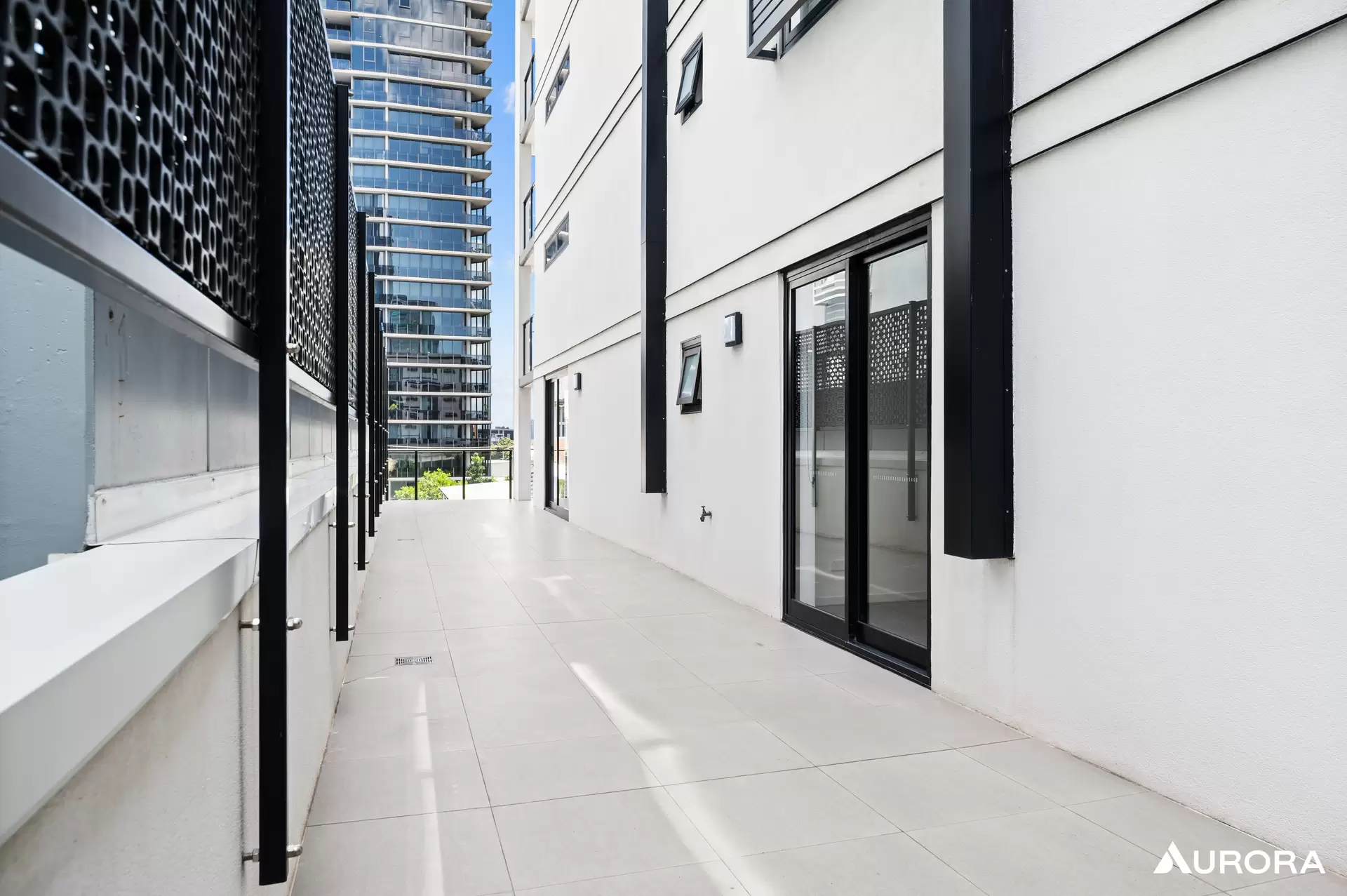 401/14 Merivale Street, South Brisbane Sold by Aurora Property - image 1