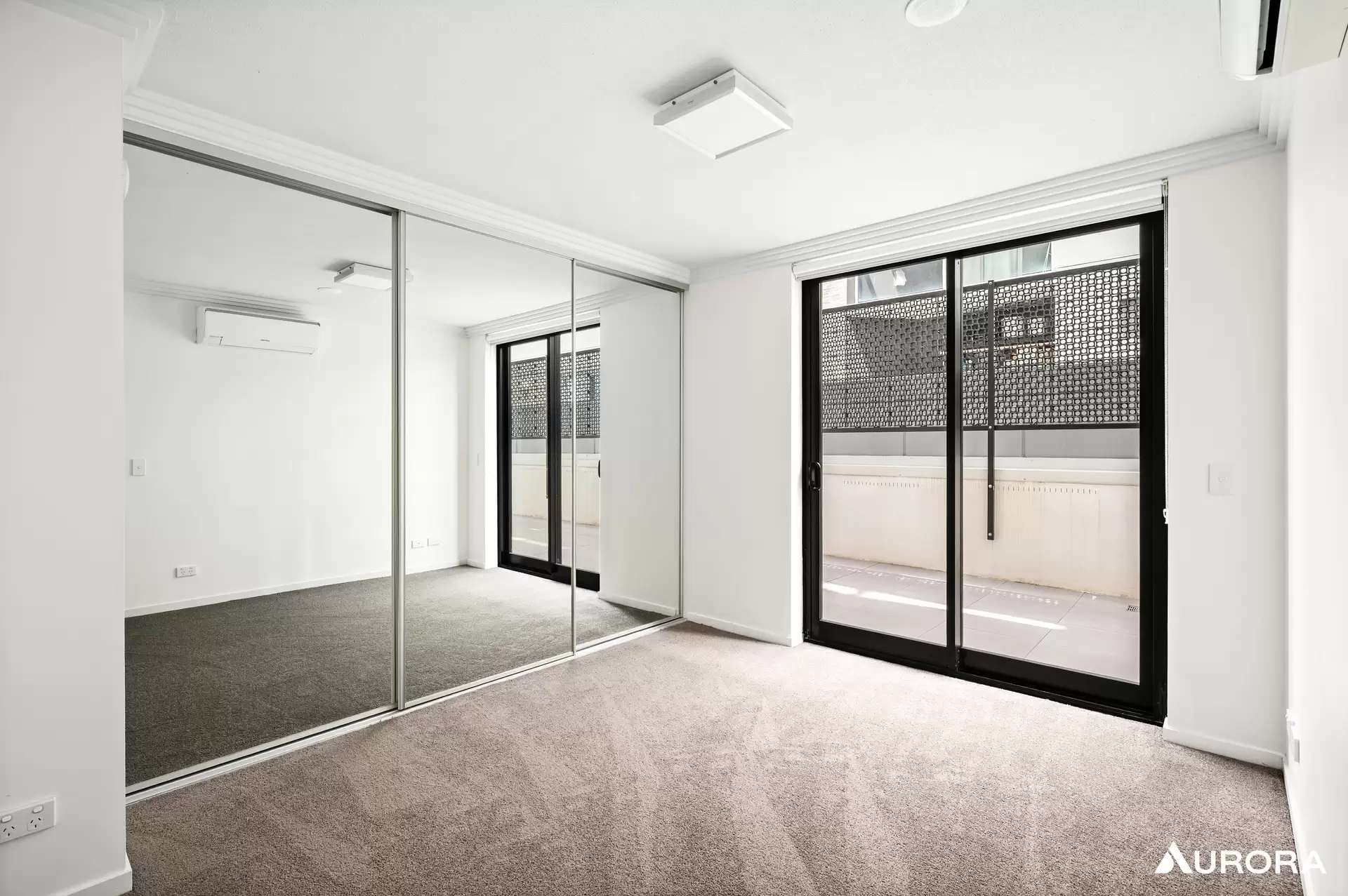 401/14 Merivale Street, South Brisbane Sold by Aurora Property - image 1